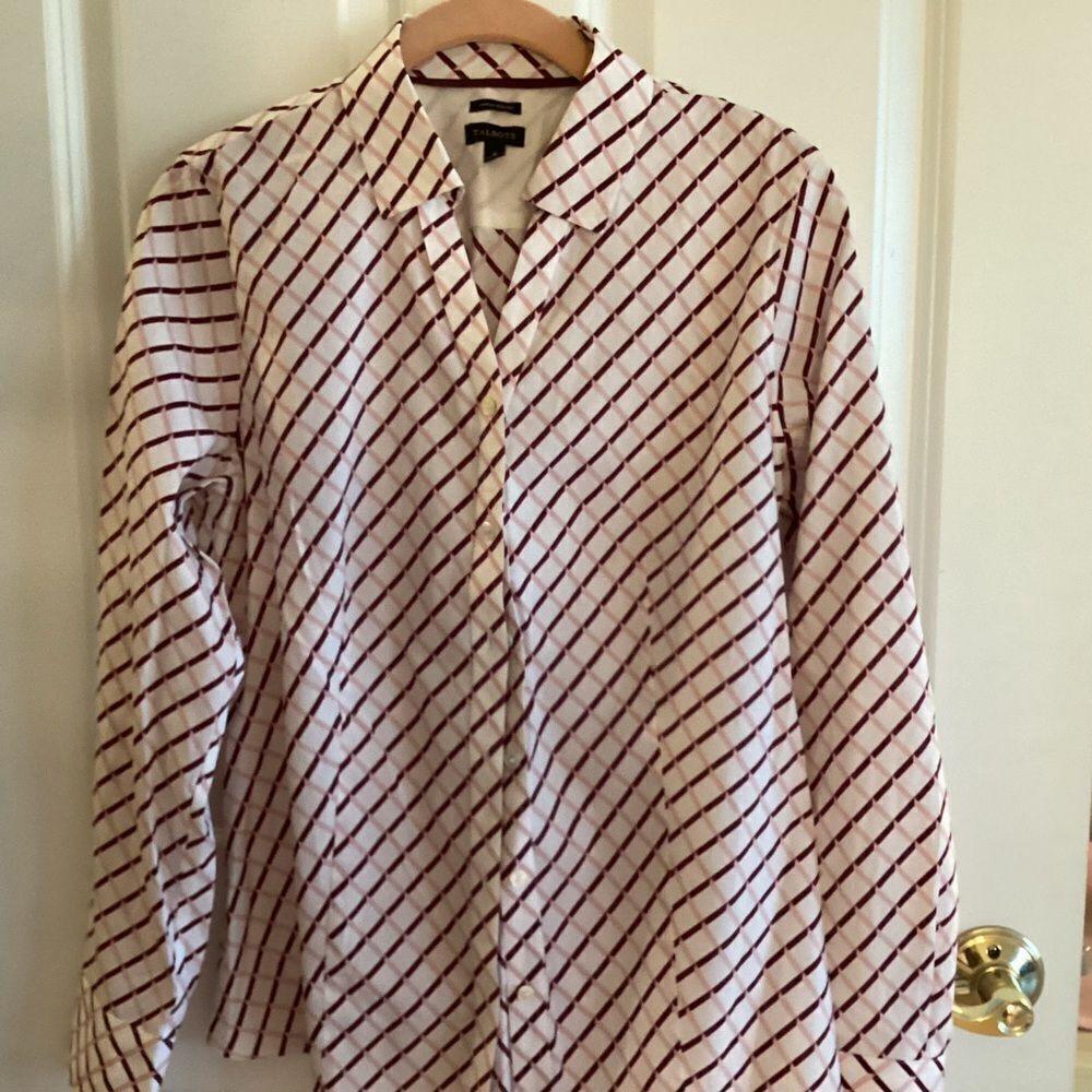 NWOT. Talbot’s Brand Women’s 8  L/S Blouse White w/Wine and Pink Stripes